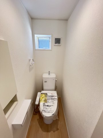 【トイレ】 | 福岡市南区横手1丁目第7　2号棟（全4棟）【仲介手数料無料・0円】 | 現地写真。1階のトイレです。