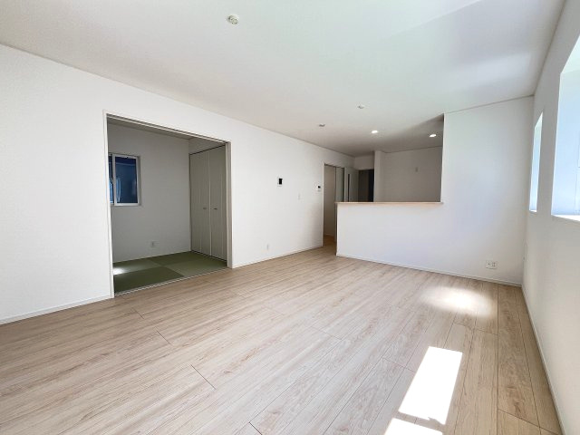 【居間・リビング】 | 福岡市南区横手1丁目第7　2号棟（全4棟）【仲介手数料無料・0円】 | 現地写真。
