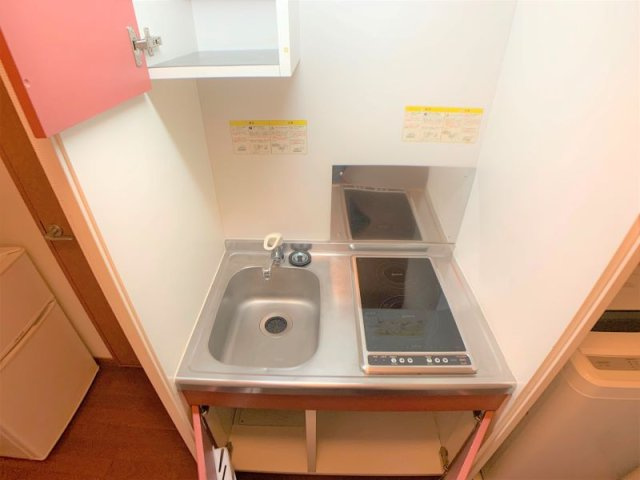 レオパレスクレインのキッチン|設備・仕様は号室により異なる為、現況を優先致します。