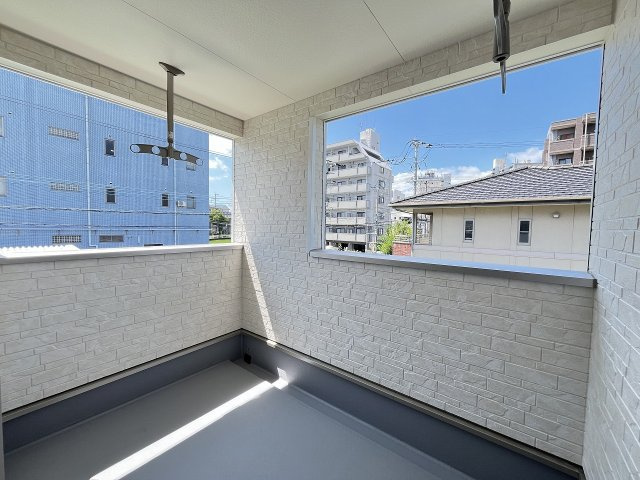 【バルコニー】 | 福岡市南区横手1丁目第7　4号棟（全4棟）【仲介手数料無料・0円】 | 現地写真。インナーバルコニーです。