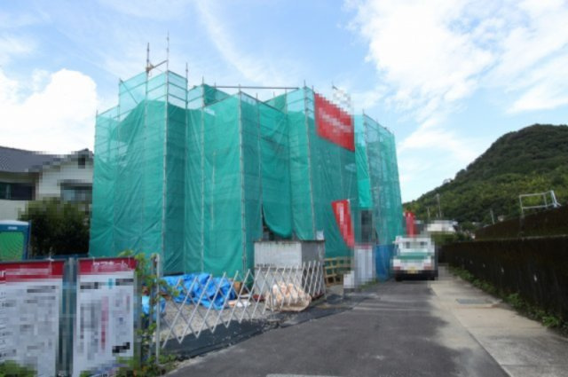 介良　新築戸建　5号棟　（全5区画）の外観|5号棟　土地面積　188.92㎡（約57.14坪）　建物面積112.61㎡（約34.06坪）