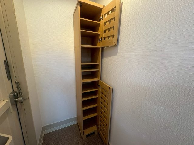 三功ビルの内装