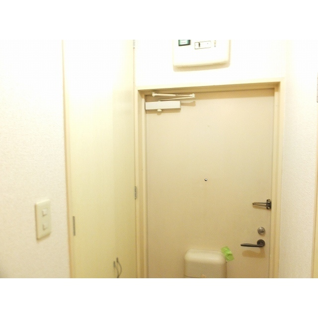 アメニティーハウスの玄関|＊同間取りの別部屋です