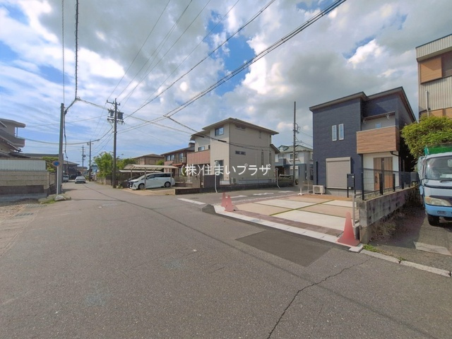 仲介手数料無料）一宮市木曽川町黒田IVの前面道路含む現地写真|前面道路含む現地写真です