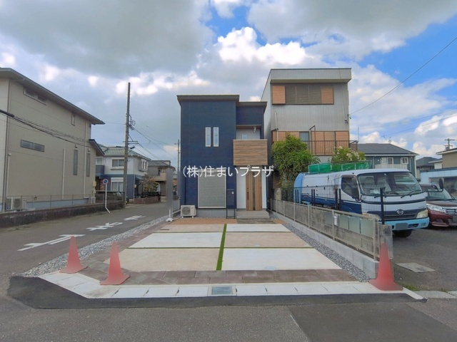 仲介手数料無料）一宮市木曽川町黒田IVの前面道路含む現地写真|前面道路含む現地写真です