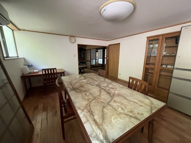 中里町一戸建のダイニング