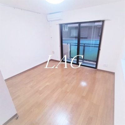 【居間・リビング】 | ロイヤルＹ宮原 | 洋室のお部屋です。