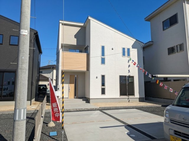 【いわき市平城東１丁目／5号棟】　収納スペース豊富なデザイナーズ新築建売住宅♪