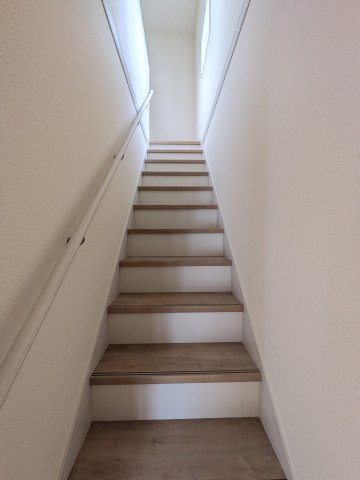 【いわき市平城東１丁目／5号棟】　収納スペース豊富なデザイナーズ新築建売住宅♪の内装|きれいな内装です