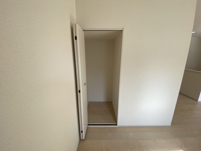 【いわき市平城東１丁目／5号棟】　収納スペース豊富なデザイナーズ新築建売住宅♪の収納|同施工　収納スペース豊富です