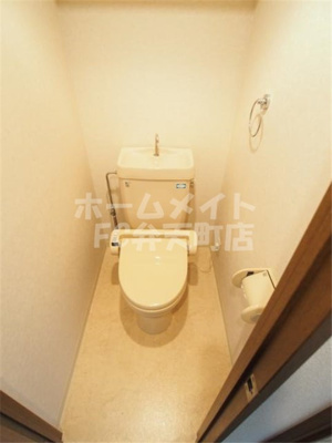 【トイレ】 | アーバンパレス九条 | コンパクトで使いやすいトイレです