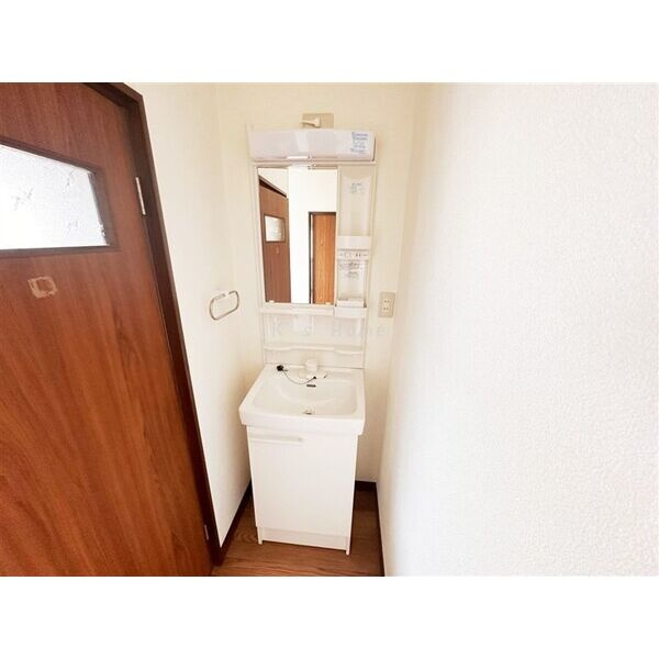 林コーポラスの独立洗面台