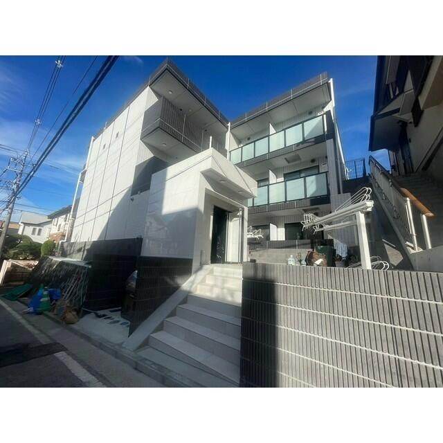 横浜市磯子区中原４丁目の賃貸マンションの外観