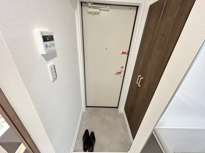 【玄関】 | ベイルーム本厚木旭町