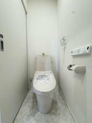 SUN COURTーサンコート－小倉南区下曽根4丁目【小倉南区　新築戸建て】のトイレ|２階にもトイレ完備で助かりますね♪　【小倉南区　新築戸建て】