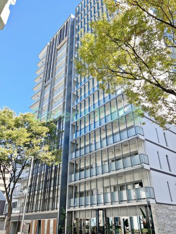ファーストレジデンス栄の外観