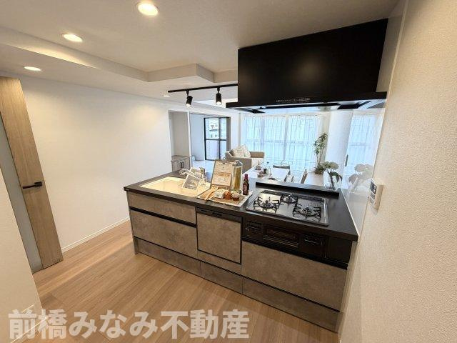【中古マンション】高崎市常盤町　エトワール　208号室　3LDKのキッチン|キッチンでお料理をお楽しみください