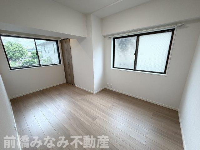 【中古マンション】高崎市常盤町　エトワール　208号室　3LDKの洋室|個人の部屋や寝室として使える洋室です