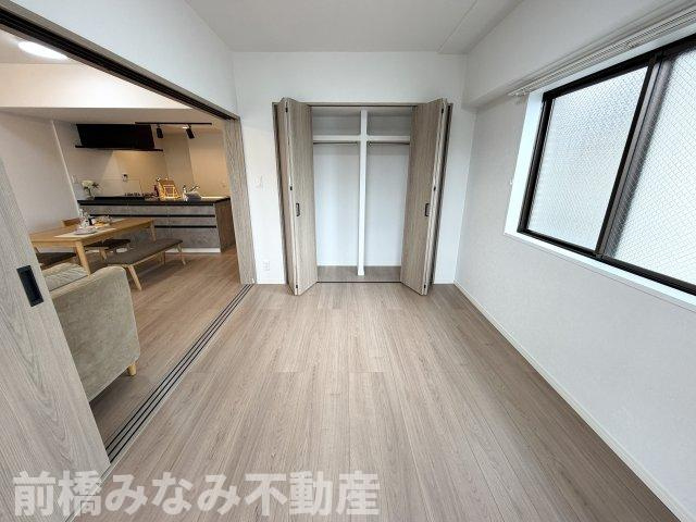 【中古マンション】高崎市常盤町　エトワール　208号室　3LDKの洋室|ゆったりした洋室です