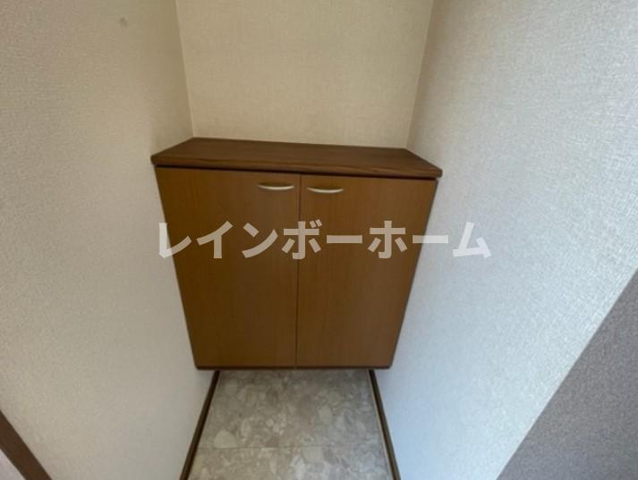 オールメゾンふじみ野の玄関