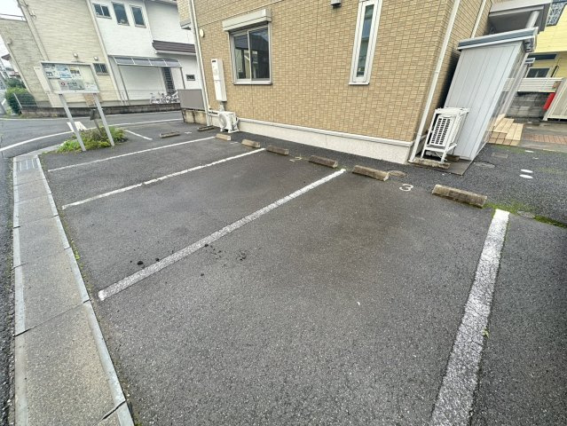グレースファンタジア　Ⅱの駐車場