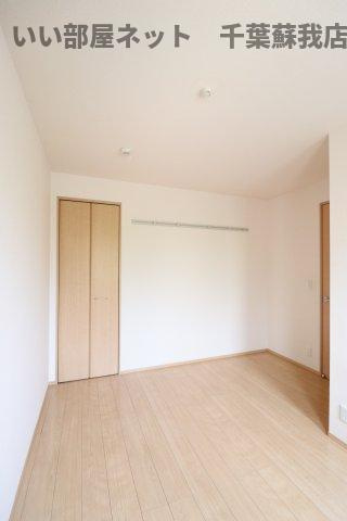 ハーモニーの洋室|個人の部屋や寝室として使える洋室です