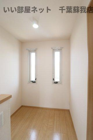 ハーモニーの内装|明るい室内です