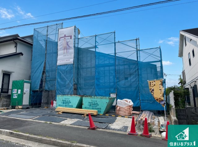 川西市大和東　第4期　新築一戸建ての外観|周辺は落ち着いた街並みの住宅地！子育てがしやすい住環境です！まだ未完成ですが、現地でしかわからない事もございます。是非一度ご覧ください。