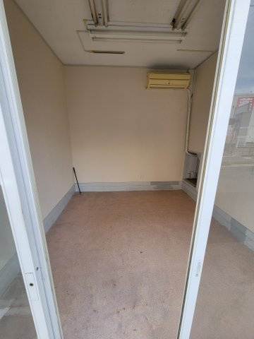 下山店舗のエントランス