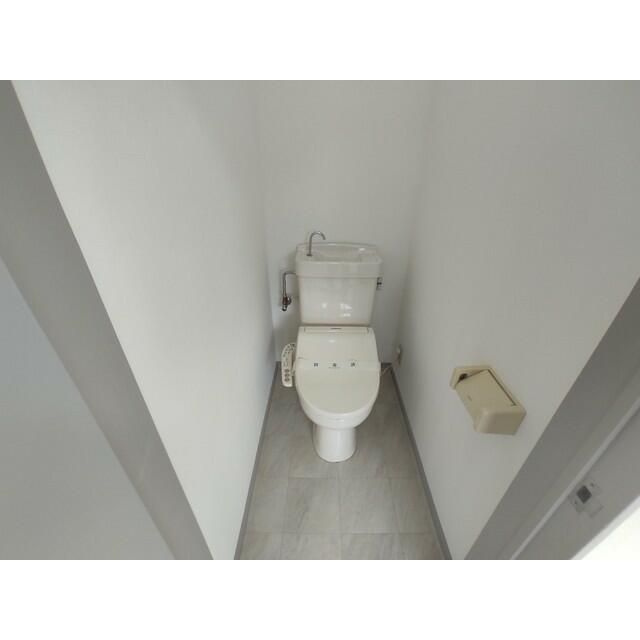 ポルシェ伊勢原Ⅲのトイレ