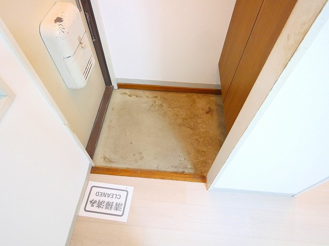 ヒルズ幸和の玄関|収納もある玄関です