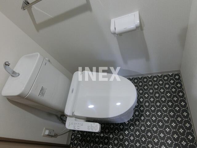 横浜市神奈川区松本町３丁目の賃貸マンションのトイレ