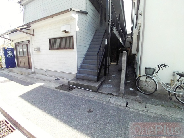 ドル深江のエントランス