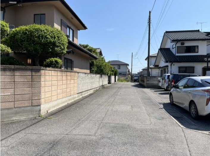 太田市 由良町（細谷駅） 住宅用地の前面道路含む現地写真
