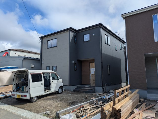 【いわき市平城東１丁目／9号棟】　生活施設が徒歩圏内に揃うロケーション☆