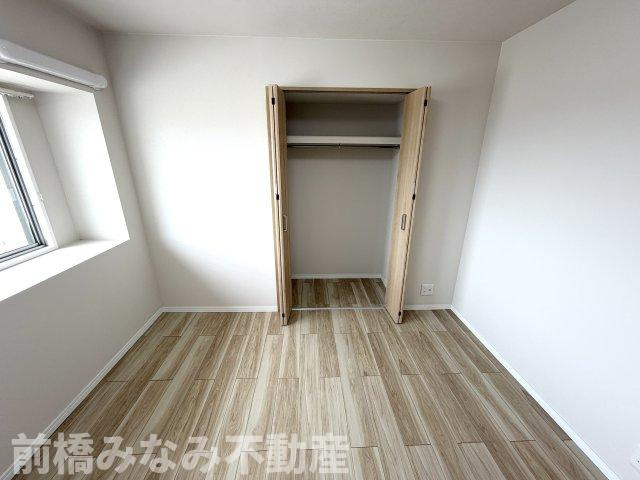 【中古マンション】高崎市貝沢町　サンハイツ　1001号室　3LDKの洋室|落ち着いた色調の洋室です