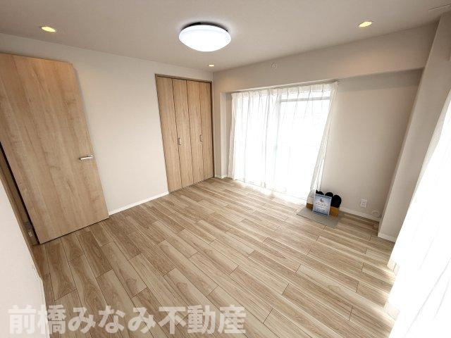 【中古マンション】高崎市貝沢町　サンハイツ　1001号室　3LDKの洋室|落ち着いた色調の洋室です