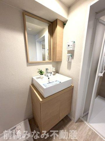 【中古マンション】高崎市貝沢町　サンハイツ　1001号室　3LDKの独立洗面台|独立洗面台です