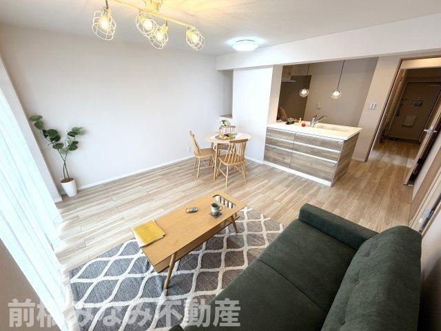 【中古マンション】高崎市貝沢町　サンハイツ　1001号室　3LDKの居間・リビング|リビングです