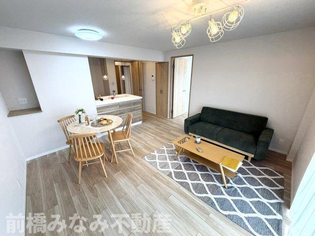 【中古マンション】高崎市貝沢町　サンハイツ　1001号室　3LDKの居間・リビング|ゆったり過ごせるリビングです