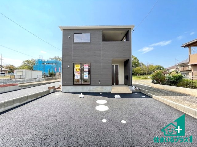 ●17(土)18(日)現地説明会！　生駒郡斑鳩町龍田南　全2邸の外観|安心の10年保証！外観を美しく保ち、雨水で汚れを落とします！気になることがありましたら、お気軽にお問い合わせください！