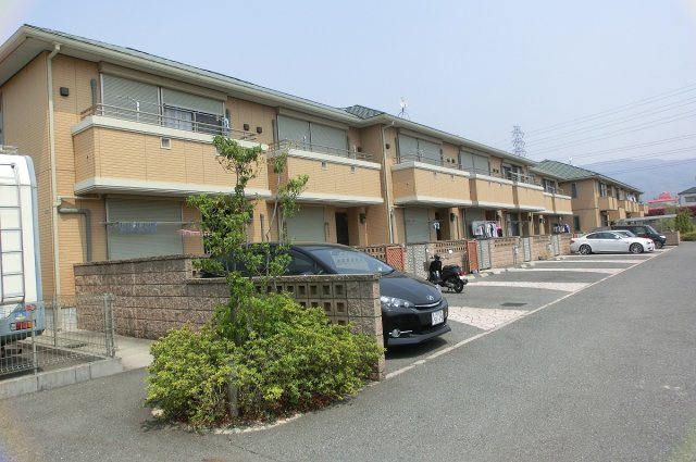 シャーメゾン東花園B