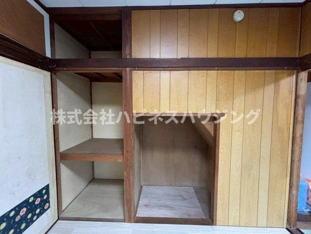 柏市南増尾5丁目戸建ての内装|内装は落ち着いています