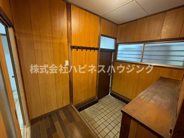 柏市南増尾5丁目戸建ての玄関|きれいな玄関です