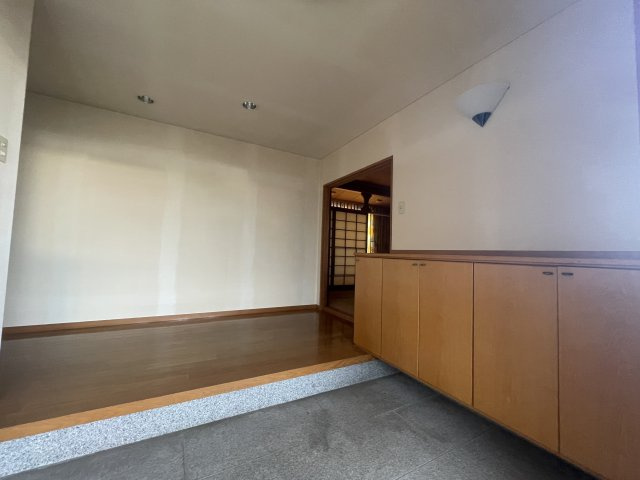 丸亀市津森町　戸建の玄関