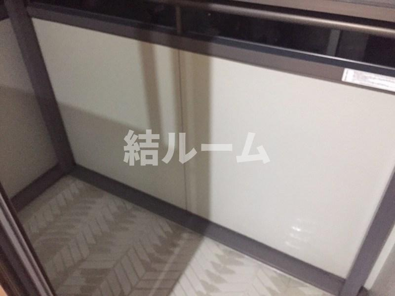 豊島区千早２丁目のアパートのバルコニー