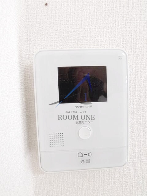 サンマンションのセキュリティ|モニター付きインターホンです。