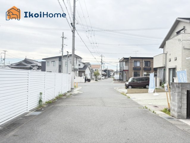 明石市二見町西二見駅前２丁目　中古戸建の前面道路含む現地写真|【ホームページに現地動画掲載中】●年中無休：当日予約可●前面道路は南西向き広く約6ｍございます！