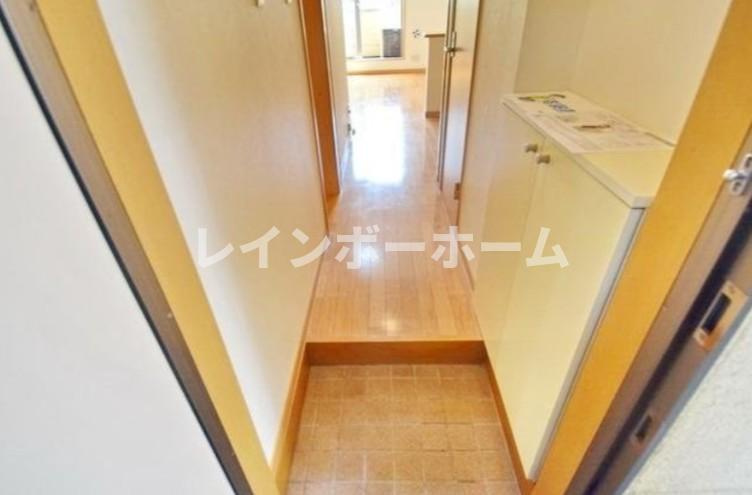 ルネッサンス南越谷の玄関