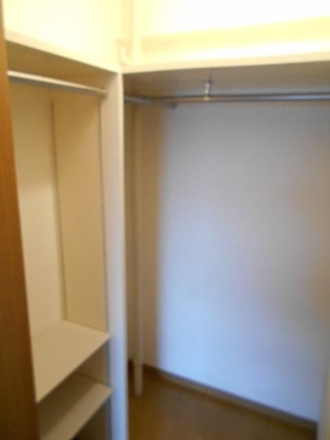 クリエート日赤通りIIの収納